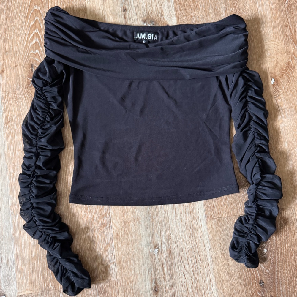 I.AM.GIA Black Off-Shoulder Ruched Crop Top Size S